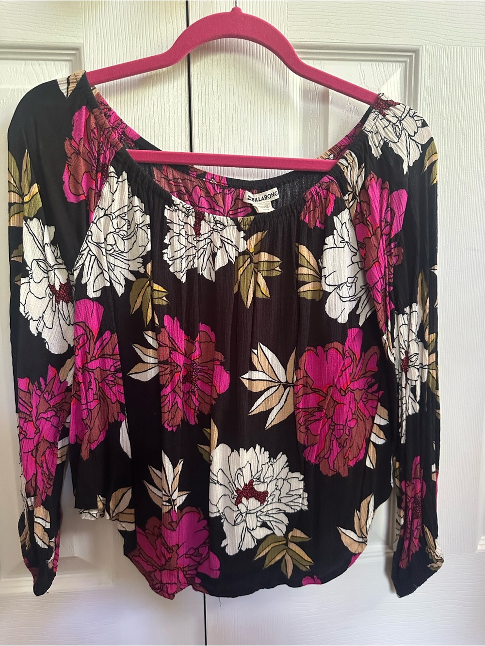 Billabong Black Floral Off-Shoulder Long Sleeve Top - Pink & White